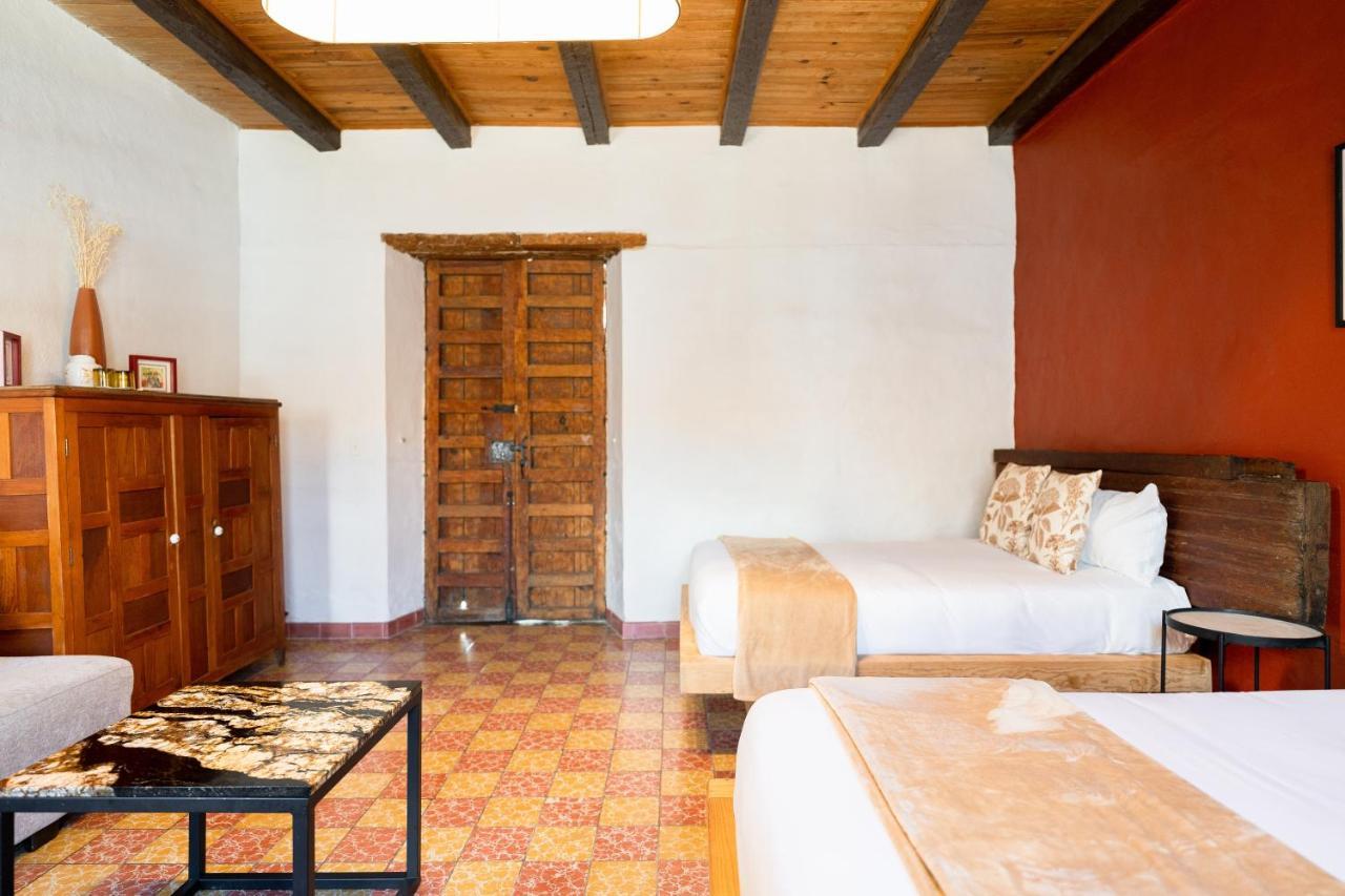 Casa I. Madero Hotel Tapalpa Bagian luar foto